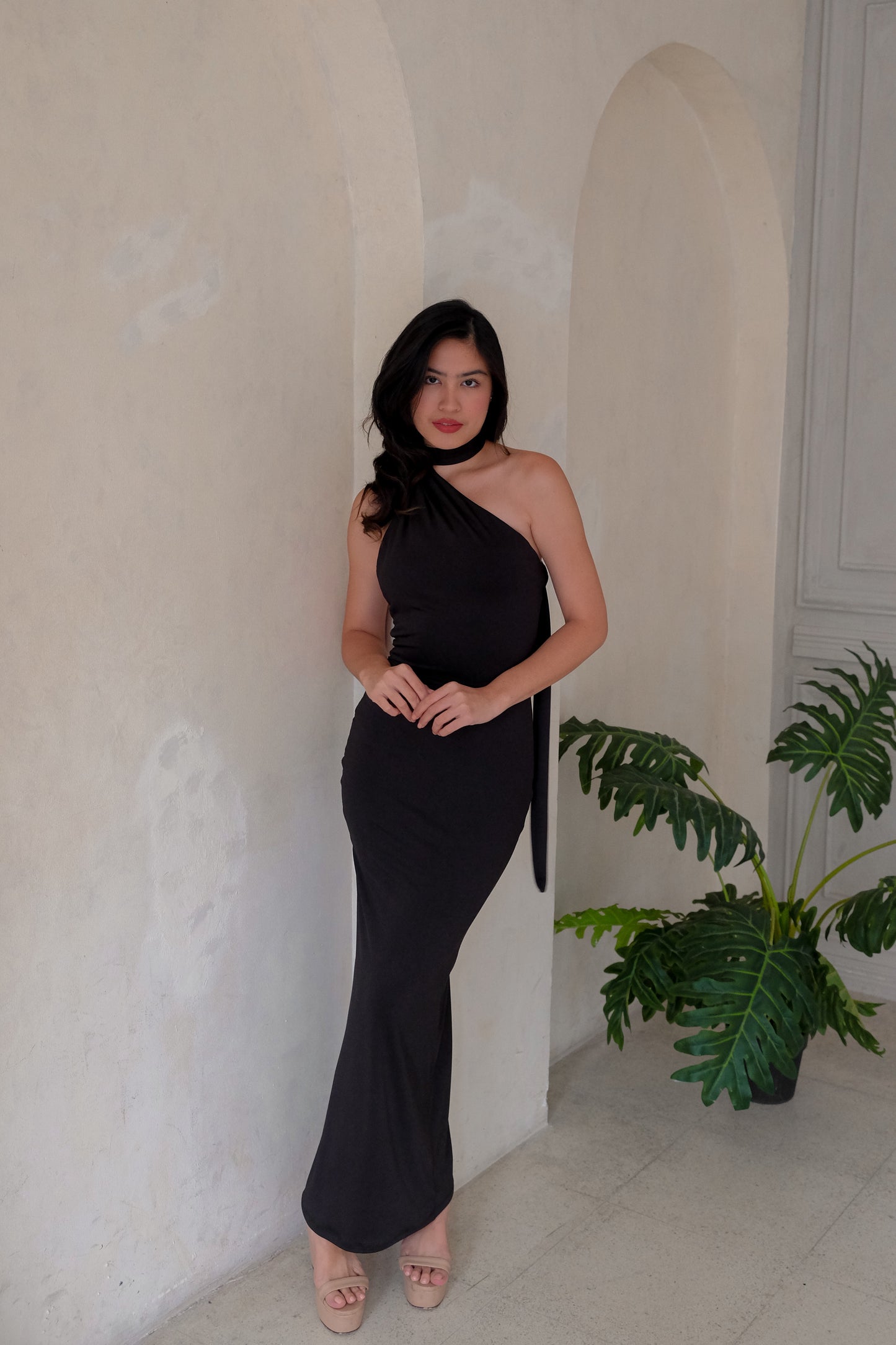 Vivienne One-Shoulder Backless Maxi Dress