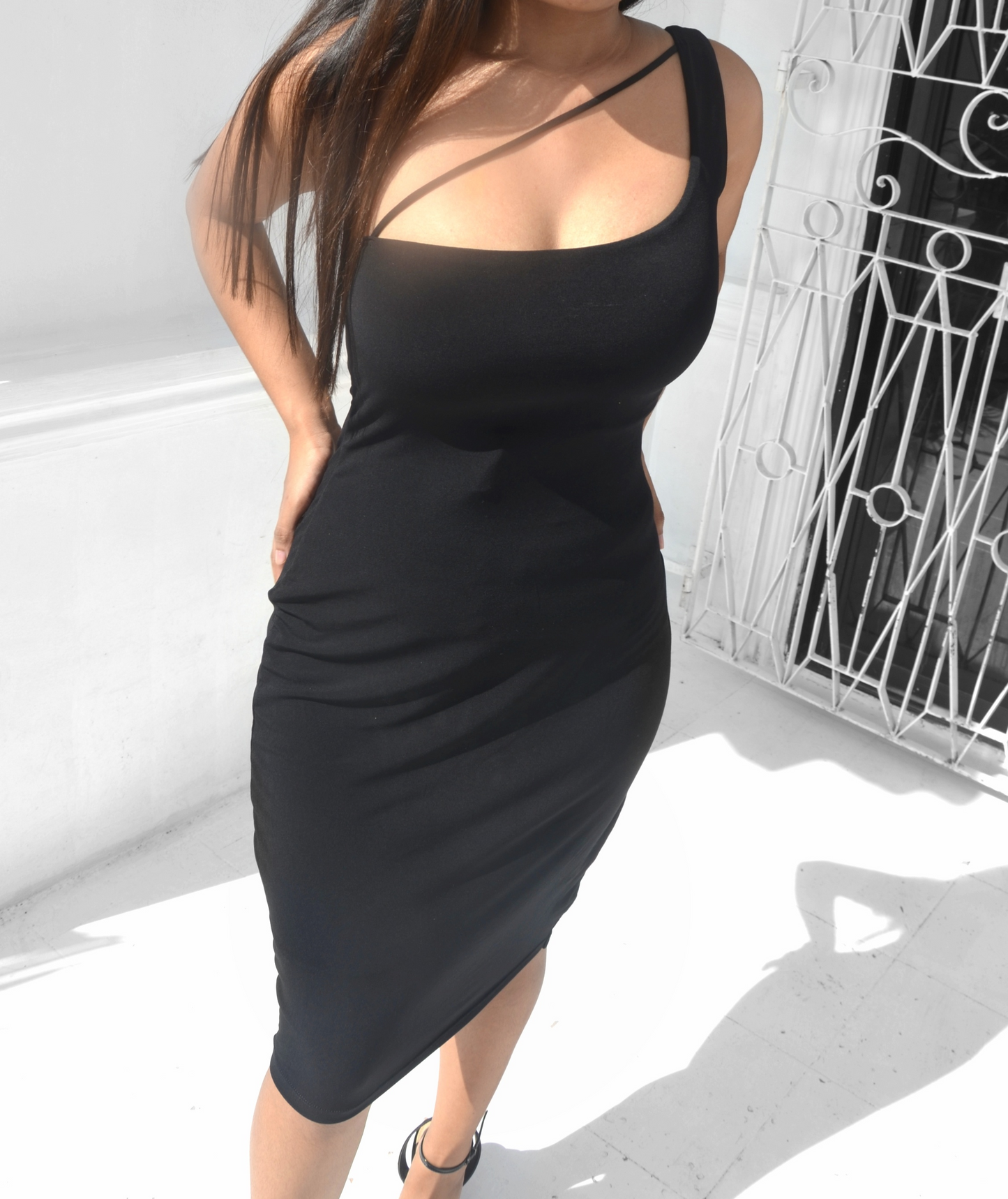 One Shoulder Strap Bodycon Midi Dress