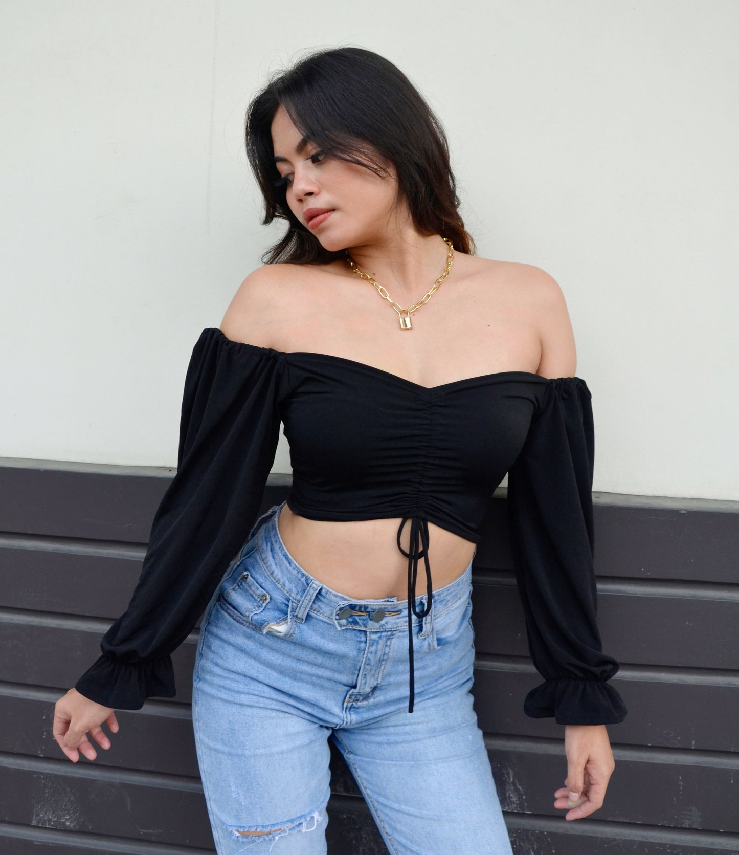 Off-the-Shoulder Ruched Croptop