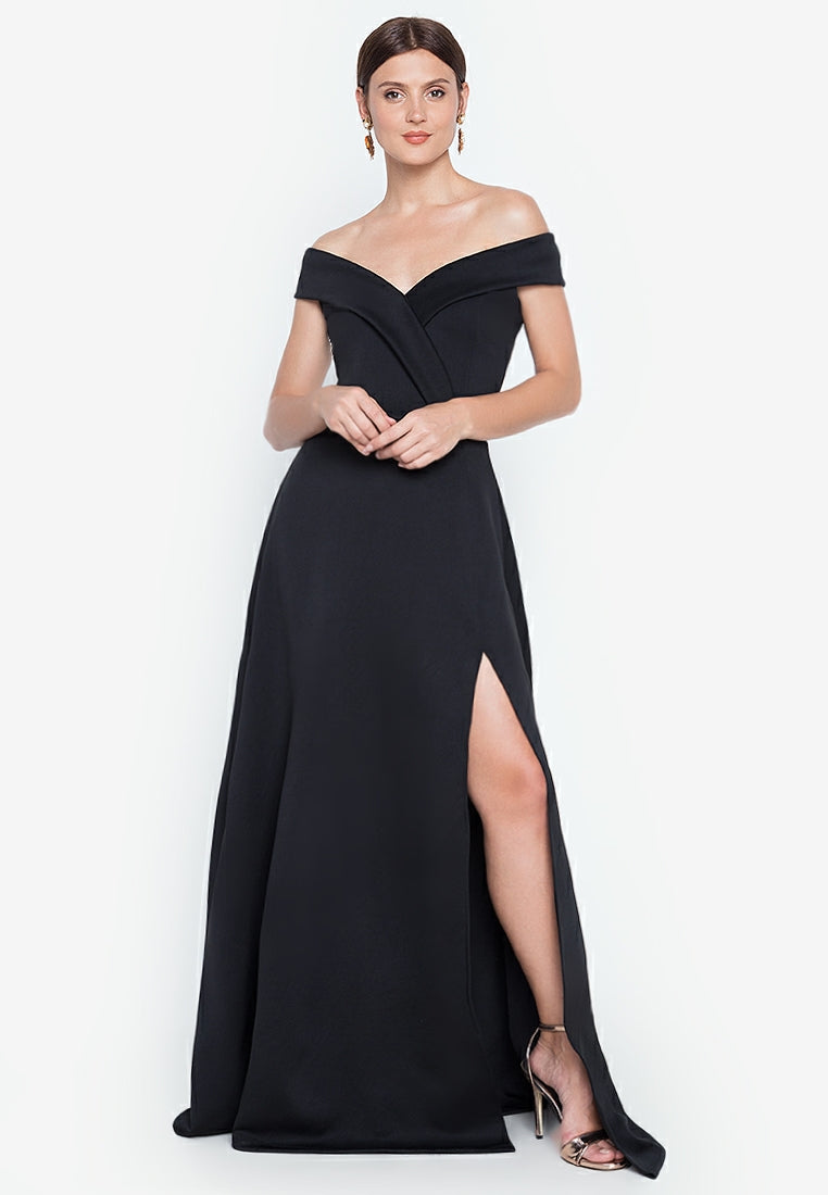 Off-the-Shoulder Maxi Dress in Black