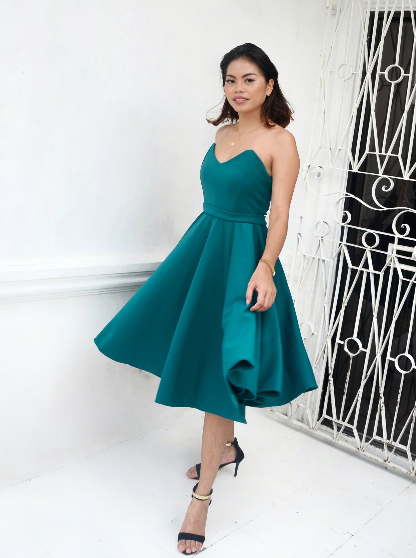 Sweetheart Tea-Length Dress