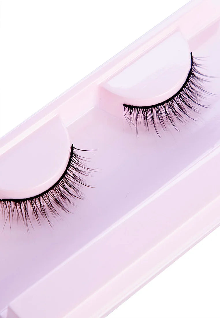 Ella Lashes - She's Dazzled