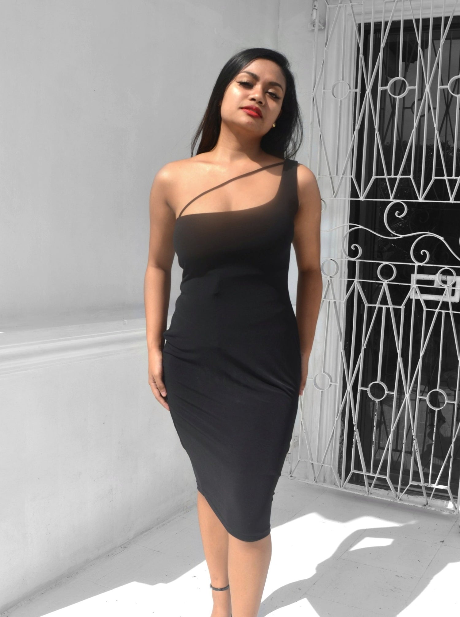 One Shoulder Strap Bodycon Midi Dress